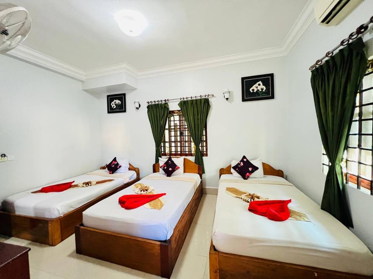Golden Papaya Guesthouse Siem Reap Exteriör bild