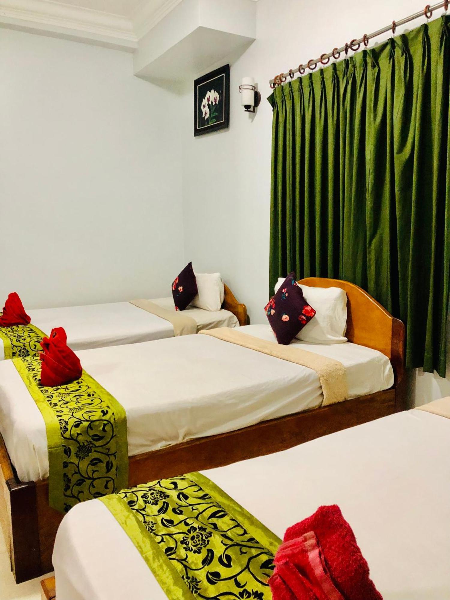 Golden Papaya Guesthouse Siem Reap Exteriör bild